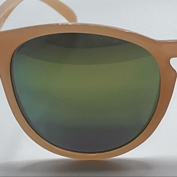 Translucent Pink Frames with Mirrored Lenses - Picture 6 of 8